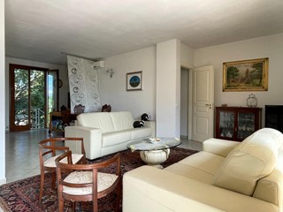 Appartamento in Vendita a San Miniato, zona San Miniato Basso, 290'000€, 180 m², con Box