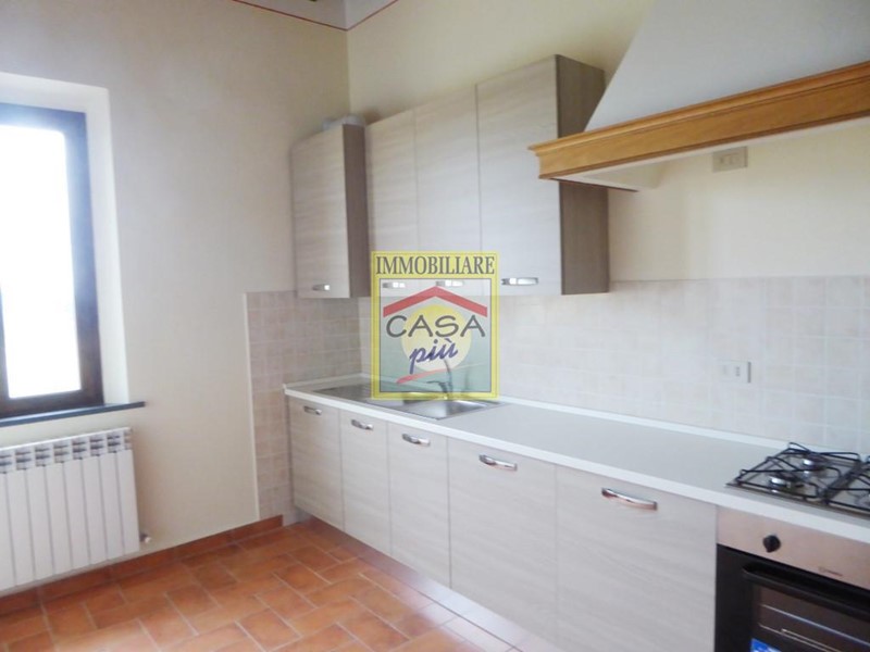 Trilocale in Vendita a Cascina, zona Navacchio, 180'000€, 80 m²
