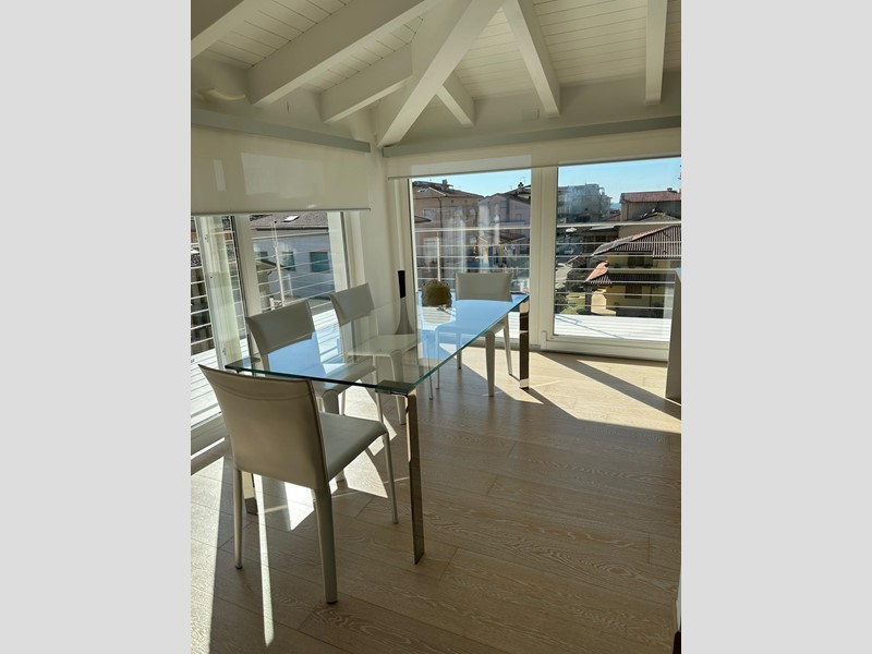 Trilocale in Vendita a Camaiore, zona Lido di Camaiore, 790'000&euro;, 100 m², arredato