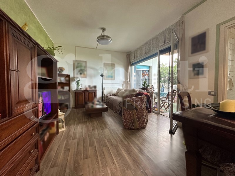 Trilocale in Vendita a Sanremo, 199'000€, 65 m², arredato