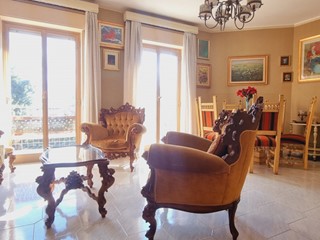 Quadrilocale in Vendita a Barcellona Pozzo di Gotto, 85'000€, 163 m²