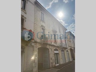 Trilocale in Vendita a Monza, 198'000€, 89 m²