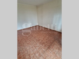 Bilocale in Vendita a Trofarello, 75'000€, 50 m²