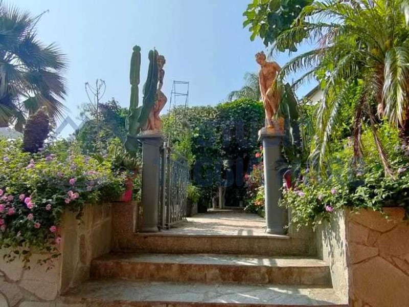 Appartamento in Vendita a Sanremo, 435'000€, 120 m²