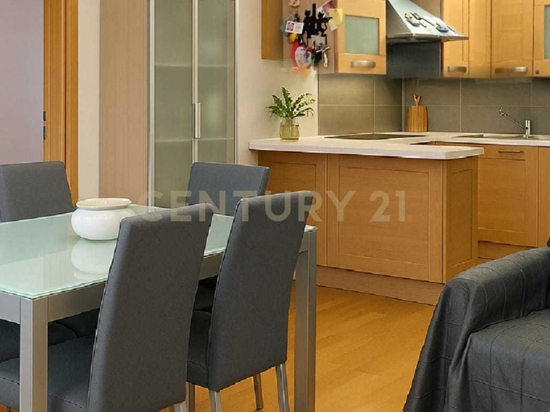 Appartamento in Vendita a Abbadia San Salvatore, 130'000€, 90 m², con Box