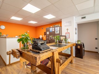 Ufficio in Vendita a Lecco, 595'000€, 650 m²