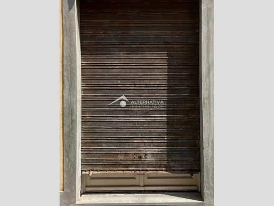 Immobile commerciale in Vendita a Pisa, 42'000€, 22 m²