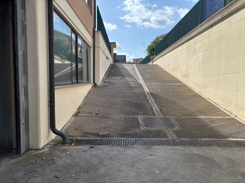 Box in Affitto a Roma, 250€, 39 m², con Box