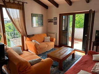 Villa in Vendita a Carrara, zona Marina di Carrara, 520'000€, 194 m², con Box