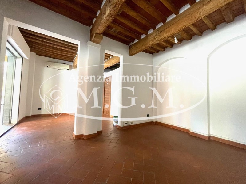 Immobile commerciale in Vendita a Cascina, 59'000€, 30 m²