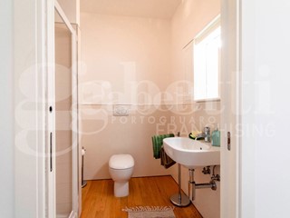 Appartamento in Vendita a Roma, 80'000€, 90 m²