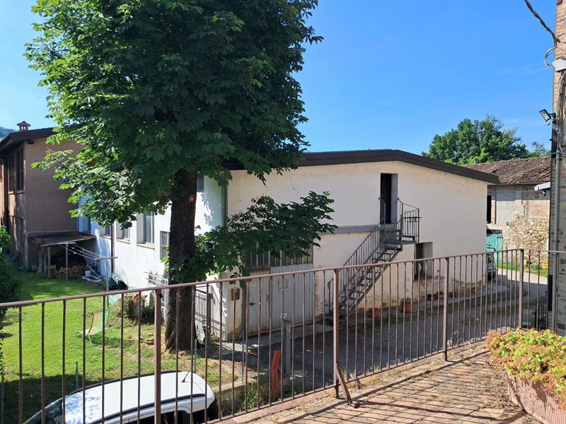 Casa Indipendente in Vendita a Valsamoggia, 128'000€, 86 m²