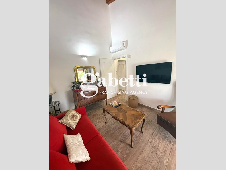 Casa Indipendente in Vendita a Roma, 359'000€, 144 m²