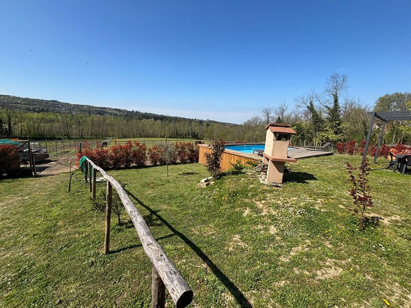Villa in Vendita a Rivanazzano Terme, 298'000€, 250 m²