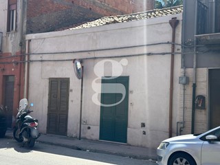 Casa Indipendente in Vendita a San Filippo del Mela, 45'000&euro;, 68 m²