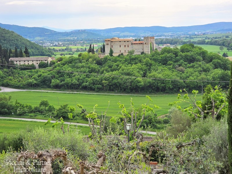 Casa Indipendente in Vendita a Corciano, zona Migiana, 830'000€, 600 m²