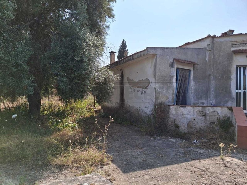 Villetta a schiera in Vendita a Siracusa, 68'000&euro;, 100 m²