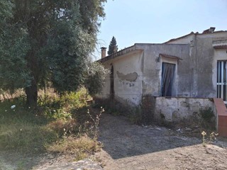 Villetta a schiera in Vendita a Siracusa, 68'000&euro;, 100 m²