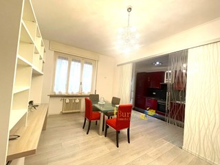Quadrilocale in Affitto a Parma, zona Parma Centro, 1'300€, 120 m², arredato