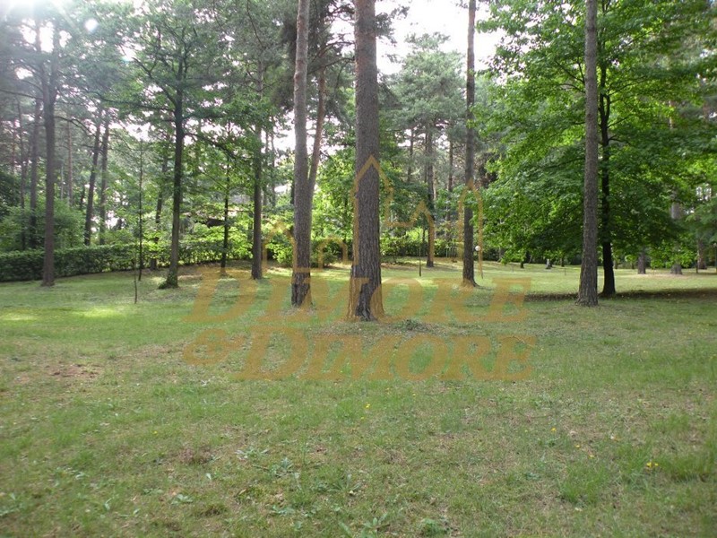 Terreno edificabile in Vendita a Casale Litta, 200'000€, 3600 m²