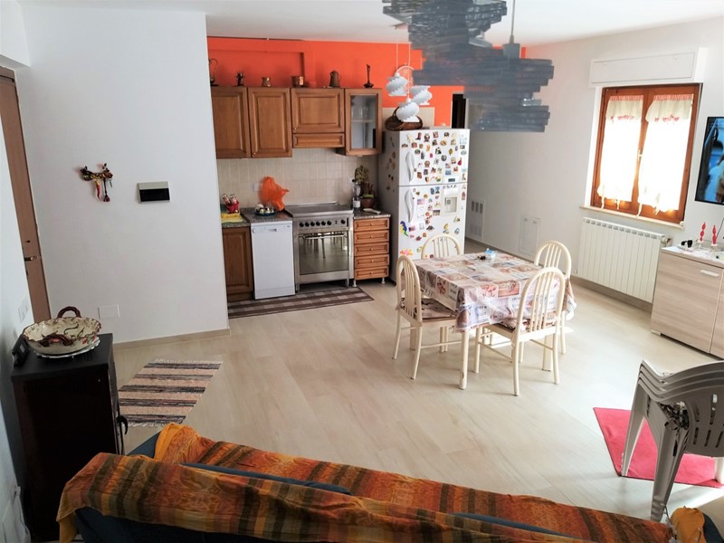 Casa Semi Indipendente in Vendita a Paciano, 155'000€, 150 m²