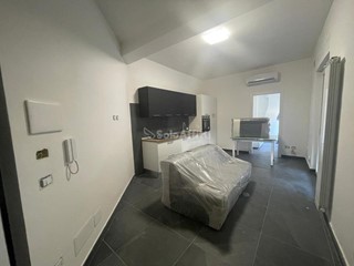 Bilocale in Affitto a Caserta, 700€, 65 m², arredato