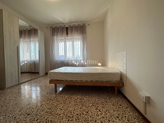 Stanza in Affitto a Latina, 300€, 18 m², arredato