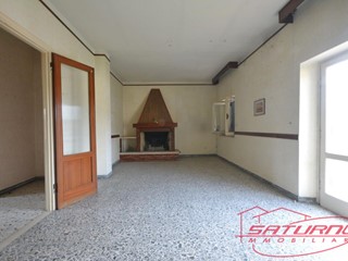 Appartamento in Vendita a Lucca, zona Maggiano, 140'000€, 125 m²