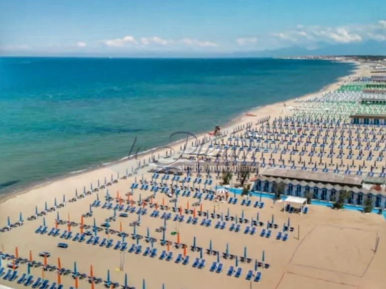 Trilocale in Vendita a Pisa, zona Calambrone, 269'000€, 80 m², arredato