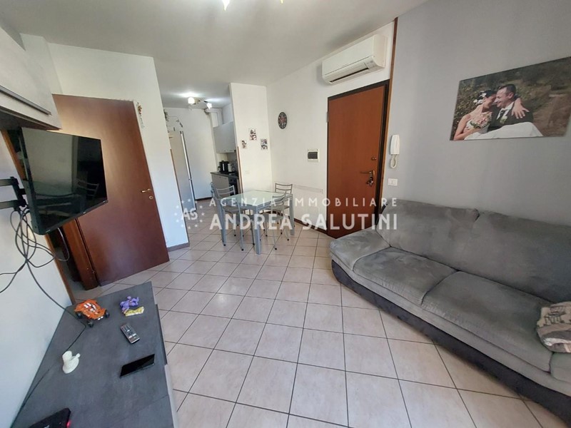 Trilocale in Vendita a Montopoli in Val d'Arno, zona Capanne, 136'000€, 65 m², arredato, con Box
