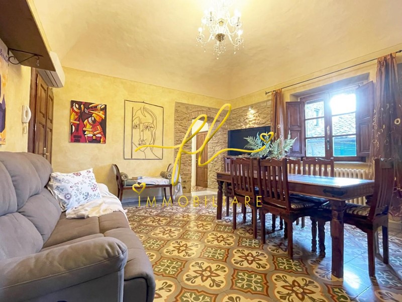 Quadrilocale in Vendita a Pomarance, 138'000€, 105 m²