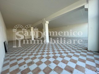 Capannone in Vendita a Casciana Terme Lari, zona La Capannina di Cevoli, 175'000€, 290 m²