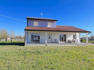 Casa Indipendente in Vendita a San Biagio di Callalta, 460'000€, 230 m², arredato