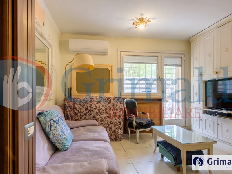 Quadrilocale in Vendita a Roma, 409'000€, 143 m²