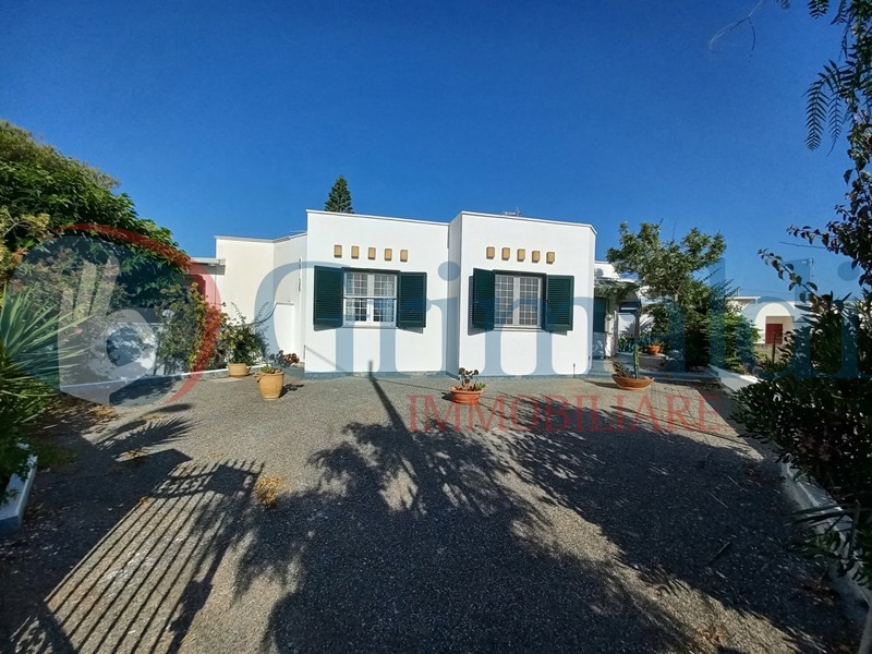 Villa in Vendita a Alliste, 189'000€, 100 m², arredato