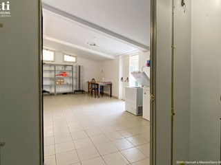 Attività commerciale in Vendita a Atessa, 430'000€, 1300 m²