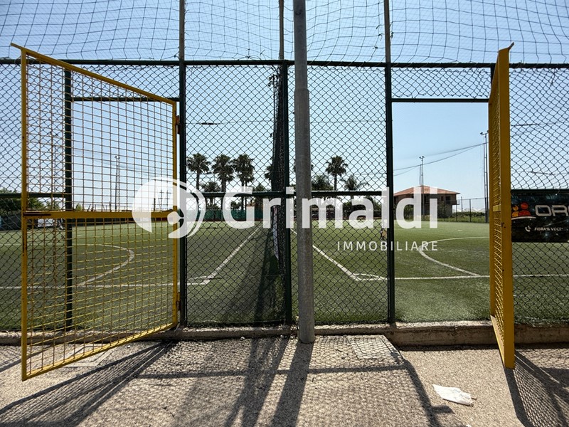 Attività commerciale in Vendita a Battipaglia, 600'000€, 4000 m²