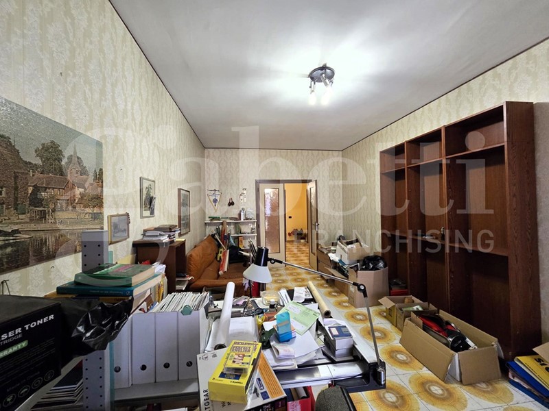 Quadrilocale in Vendita a Isernia, 160'000€, 168 m²