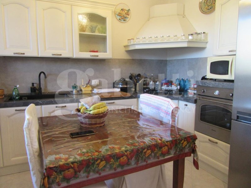 Appartamento in Vendita a Gavorrano, 175'000€, 91 m²