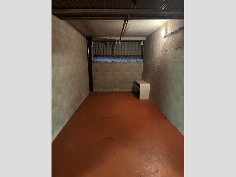 Box in Vendita a Milano, 24'000€, 15 m²