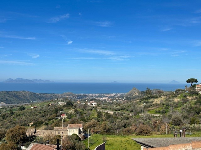 Casa Indipendente in Vendita a Castroreale, 35'000€, 80 m²