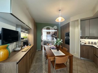 Quadrilocale in Vendita a Milazzo, 220'000€, 122 m²