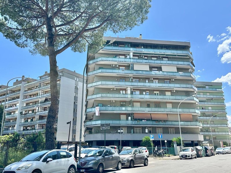 Quadrilocale in Affitto a Roma, 450€, 90 m², arredato