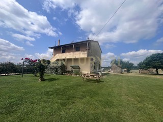 Casa Indipendente in Vendita a Scansano, zona Pomonte, 230'000€, 250 m²