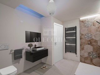 Bilocale in Vendita a Iseo, zona Clusane, 280'000€, 112 m², con Box