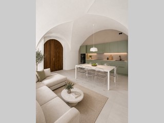 Bilocale in Vendita a Iseo, zona Clusane, 280'000&euro;, 112 m², con Box