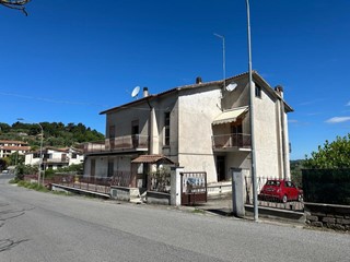 Appartamento in Vendita a Forano, 109'000&euro;, 153 m², con Box