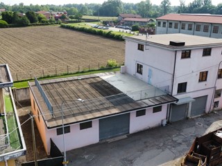 Capannone in Vendita a Venaria Reale, 190'000€, 525 m²