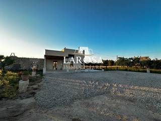 Casa Indipendente in Vendita a Melendugno, 99 m², arredato