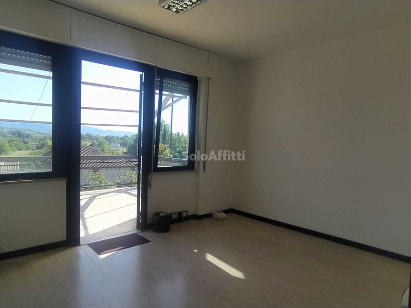 Ufficio in Affitto a Terni, zona Maratta, 300€, 40 m²